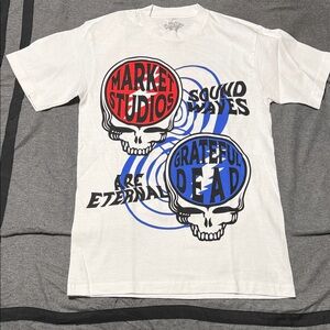 Grateful Dead White Tee with Red and Blue Graphic